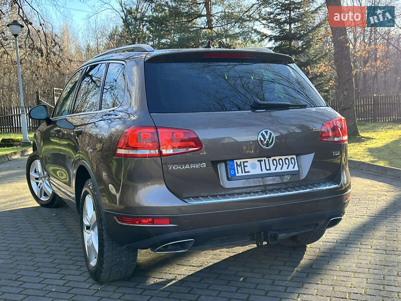 Внедорожник / Кроссовер Volkswagen Touareg 2012 в Трускавце