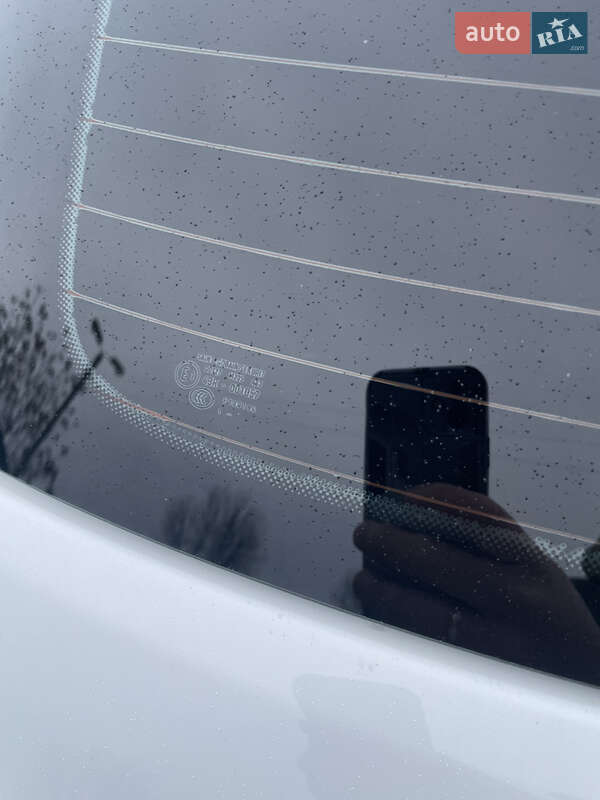 Позашляховик / Кросовер Volkswagen Touareg 2012 в Кам'янському