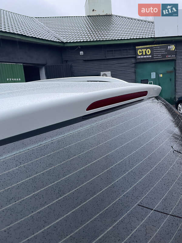 Позашляховик / Кросовер Volkswagen Touareg 2012 в Кам'янському