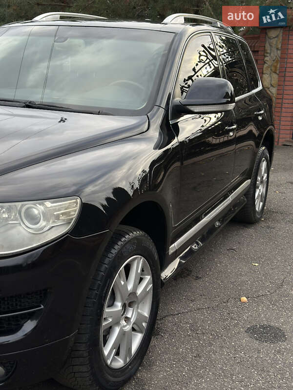 Внедорожник / Кроссовер Volkswagen Touareg 2007 в Виннице