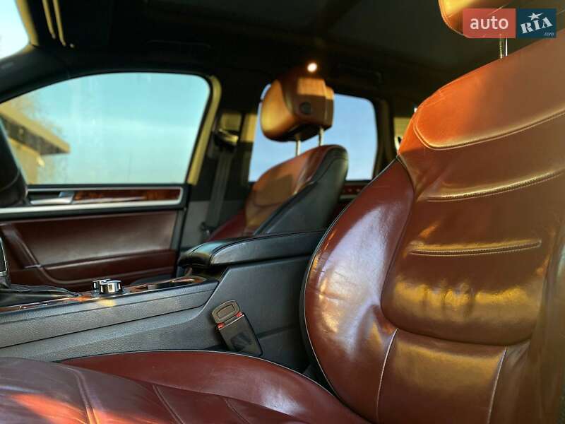 Внедорожник / Кроссовер Volkswagen Touareg 2011 в Львове фото 20 Внедорожник / Кроссовер Volkswagen Touareg 2011 в Львове