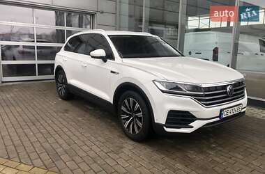 Внедорожник / Кроссовер Volkswagen Touareg 2021 в Киеве
