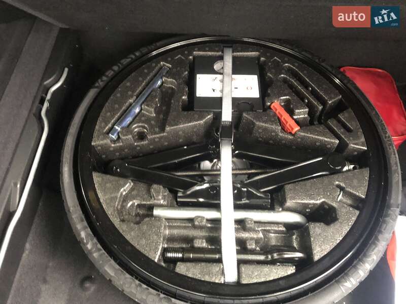 Позашляховик / Кросовер Volkswagen Touareg 2021 в Києві фото 40 Позашляховик / Кросовер Volkswagen Touareg 2021 в Києві