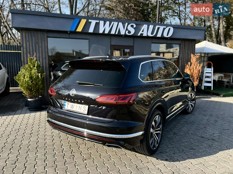 Внедорожник / Кроссовер Volkswagen Touareg 2018 в Одессе