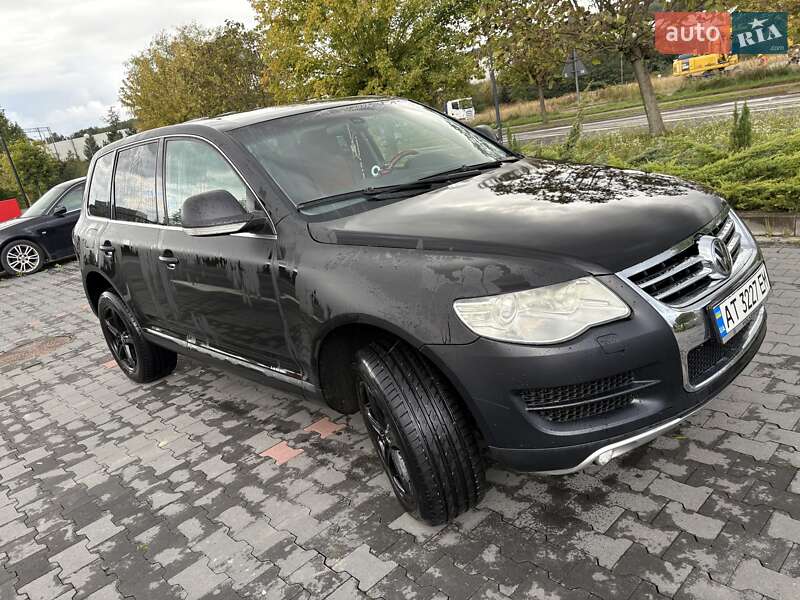 Позашляховик / Кросовер Volkswagen Touareg 2007 в Івано-Франківську