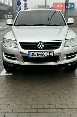 Внедорожник / Кроссовер Volkswagen Touareg 2008 в Первомайске