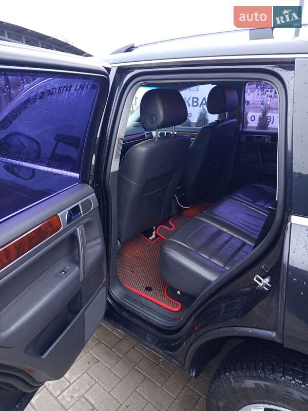 Внедорожник / Кроссовер Volkswagen Touareg 2008 в Тячеве