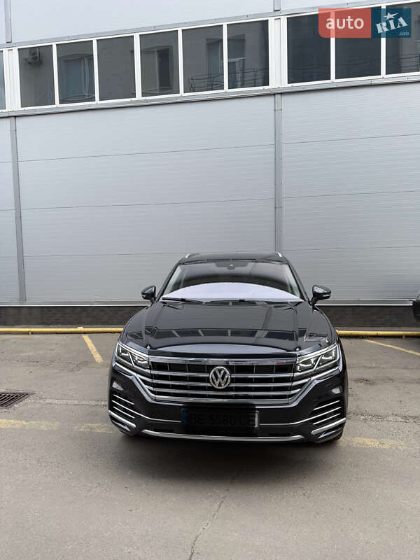 Позашляховик / Кросовер Volkswagen Touareg 2018 в Миколаєві фото 6 Позашляховик / Кросовер Volkswagen Touareg 2018 в Миколаєві