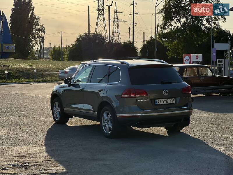 Внедорожник / Кроссовер Volkswagen Touareg 2014 в Богуславе