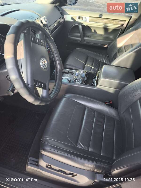 Позашляховик / Кросовер Volkswagen Touareg 2008 в Нововолинську