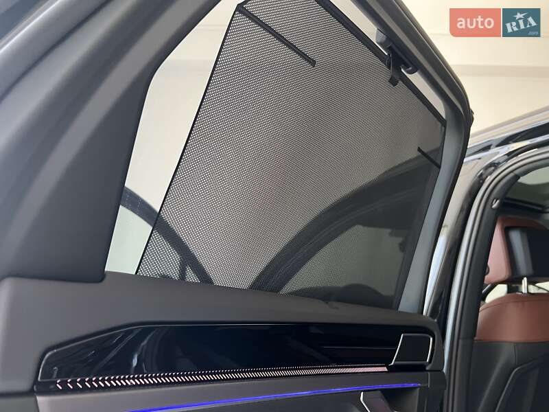 Позашляховик / Кросовер Volkswagen Touareg 2024 в Києві