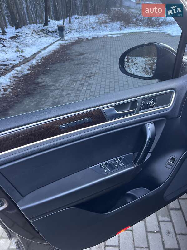Позашляховик / Кросовер Volkswagen Touareg 2012 в Кременці фото 37 Позашляховик / Кросовер Volkswagen Touareg 2012 в Кременці