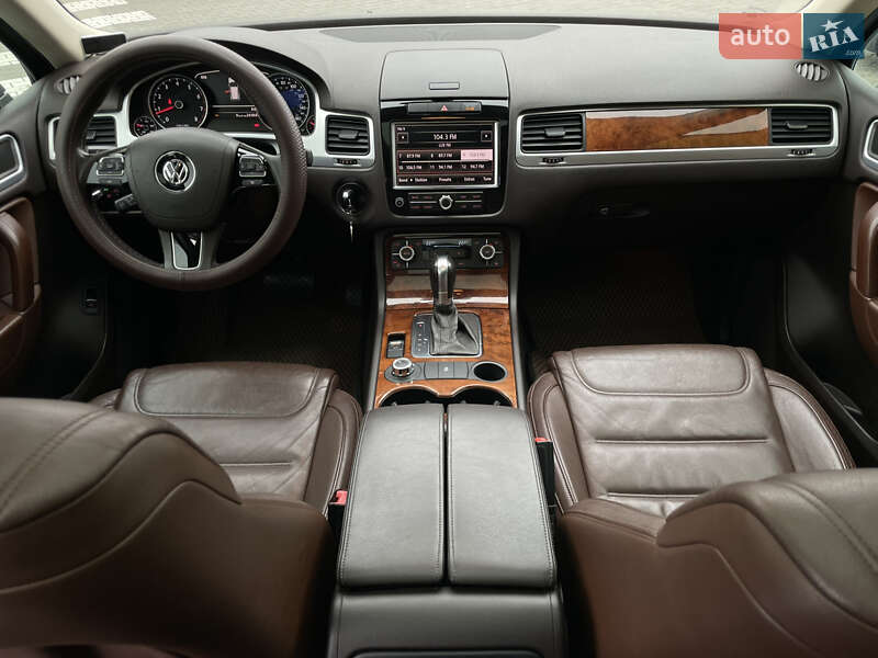 Внедорожник / Кроссовер Volkswagen Touareg 2012 в Одессе фото 13 Внедорожник / Кроссовер Volkswagen Touareg 2012 в Одессе