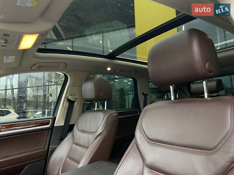Внедорожник / Кроссовер Volkswagen Touareg 2012 в Одессе фото 30 Внедорожник / Кроссовер Volkswagen Touareg 2012 в Одессе
