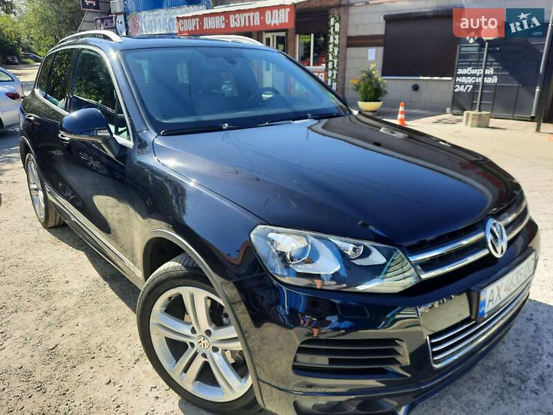 Внедорожник / Кроссовер Volkswagen Touareg 2013 в Изюме