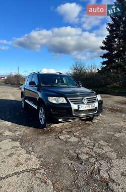 Внедорожник / Кроссовер Volkswagen Touareg 2007 в Хусте