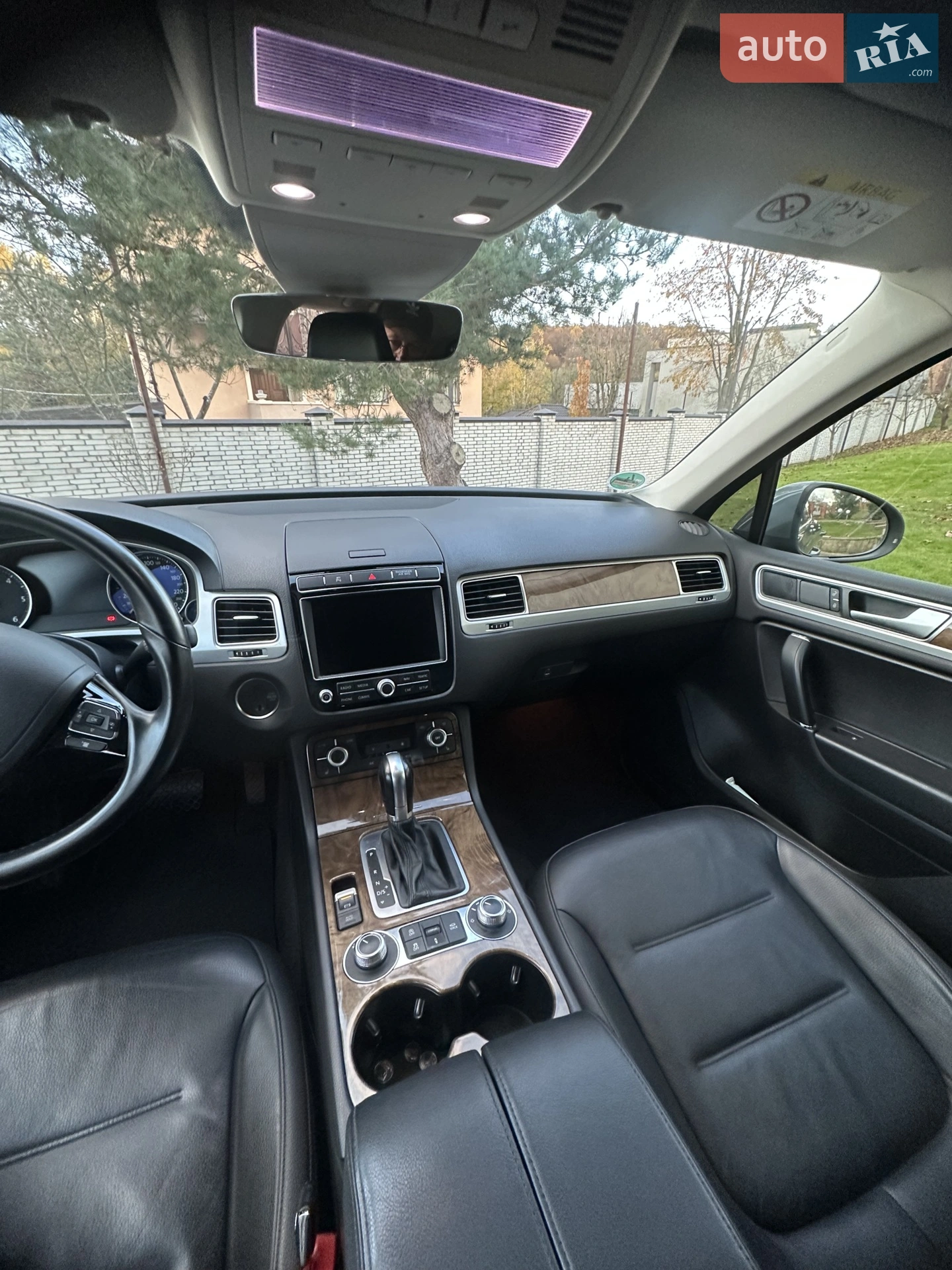 2017 Volkswagen Touareg - мініатюра 26