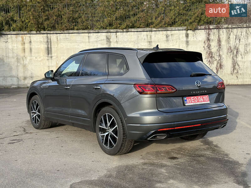 Внедорожник / Кроссовер Volkswagen Touareg 2021 в Ровно