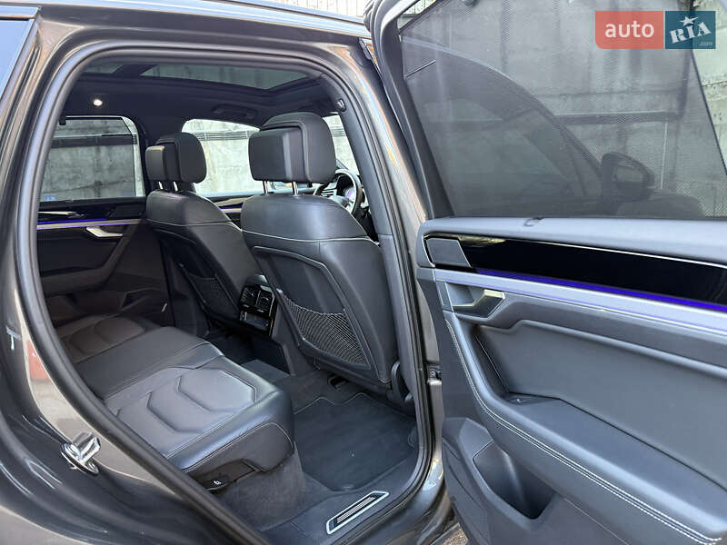 Внедорожник / Кроссовер Volkswagen Touareg 2021 в Ровно