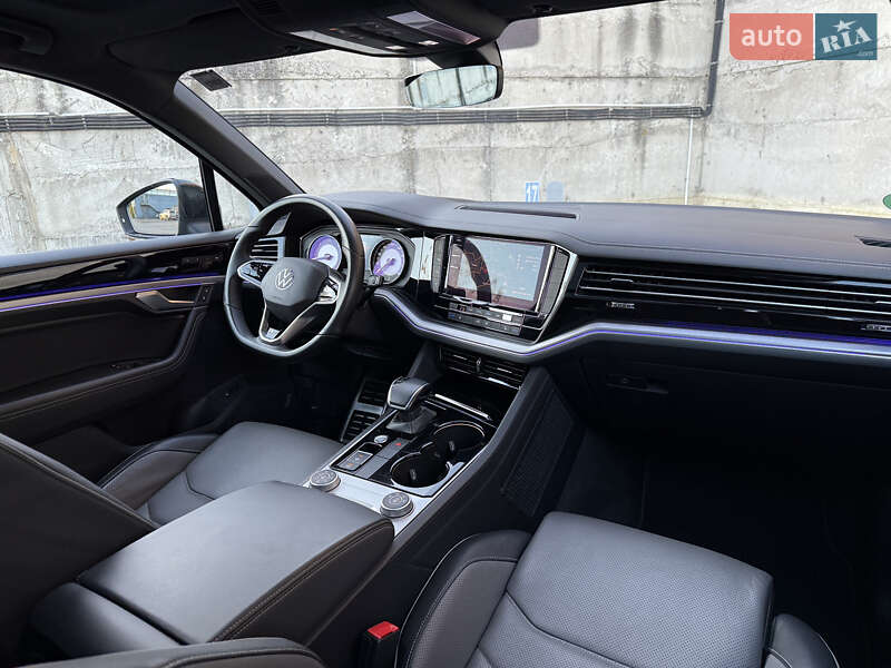 Внедорожник / Кроссовер Volkswagen Touareg 2021 в Ровно