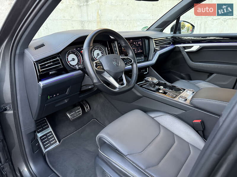 Внедорожник / Кроссовер Volkswagen Touareg 2021 в Ровно