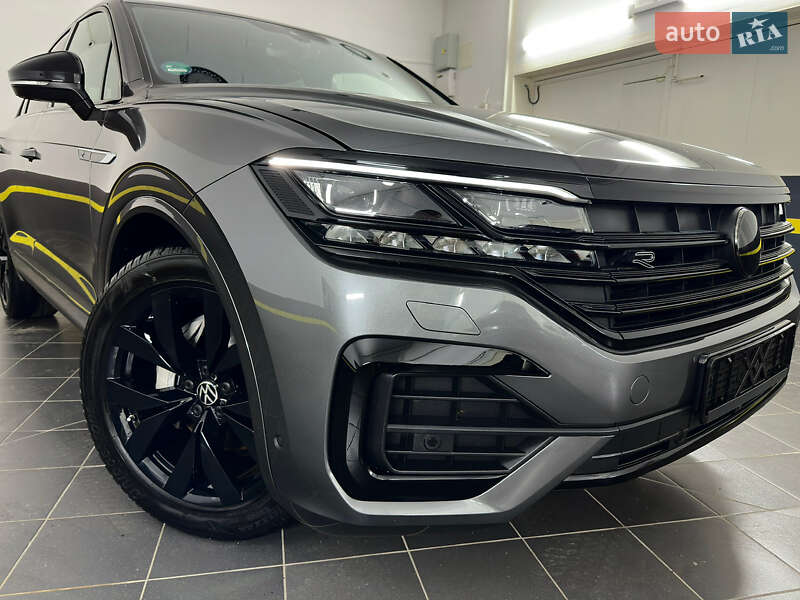 Позашляховик / Кросовер Volkswagen Touareg 2022 в Козятині