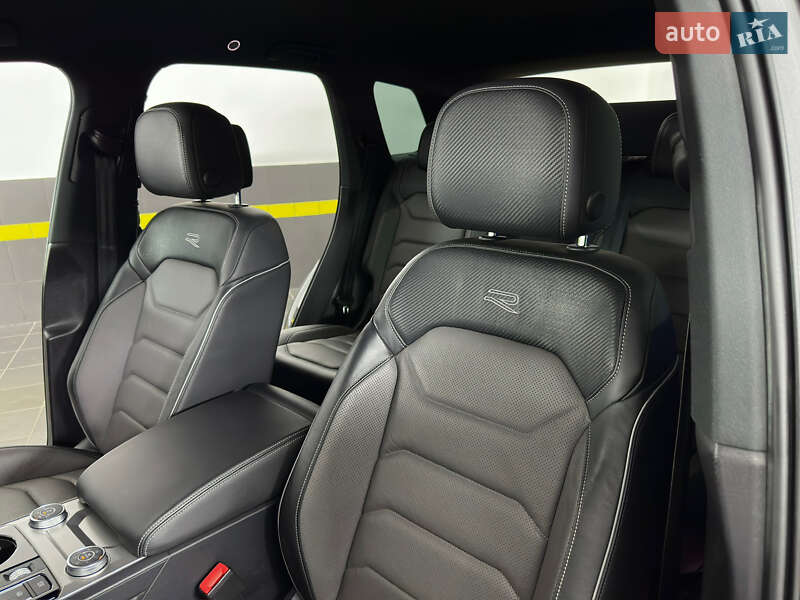 Позашляховик / Кросовер Volkswagen Touareg 2022 в Козятині