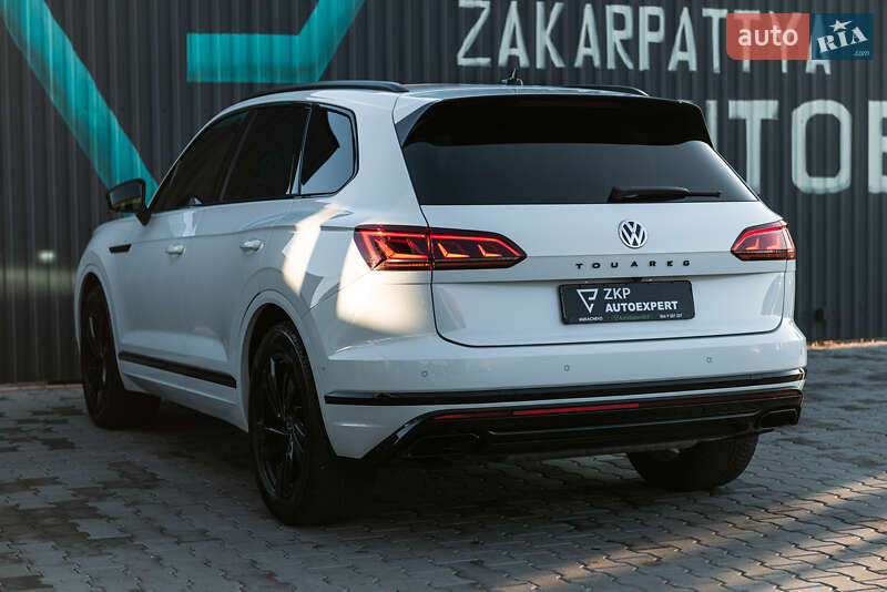 Внедорожник / Кроссовер Volkswagen Touareg 2019 в Мукачево
