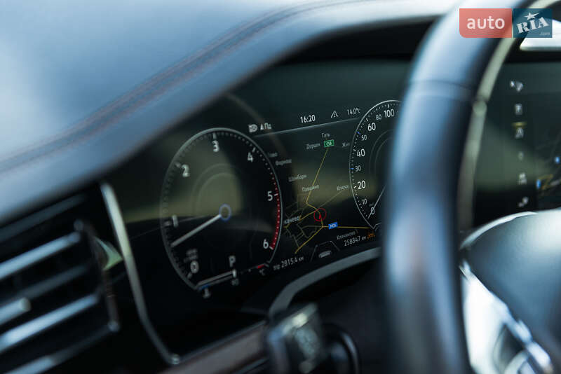 Внедорожник / Кроссовер Volkswagen Touareg 2019 в Мукачево