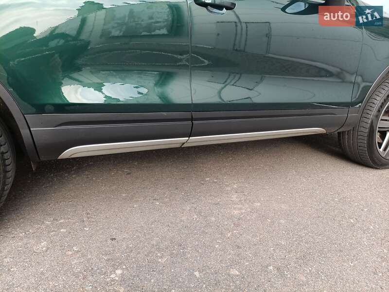 Внедорожник / Кроссовер Volkswagen Touareg 2011 в Киеве фото 6 Внедорожник / Кроссовер Volkswagen Touareg 2011 в Киеве