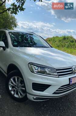Позашляховик / Кросовер Volkswagen Touareg 2016 в Луцьку