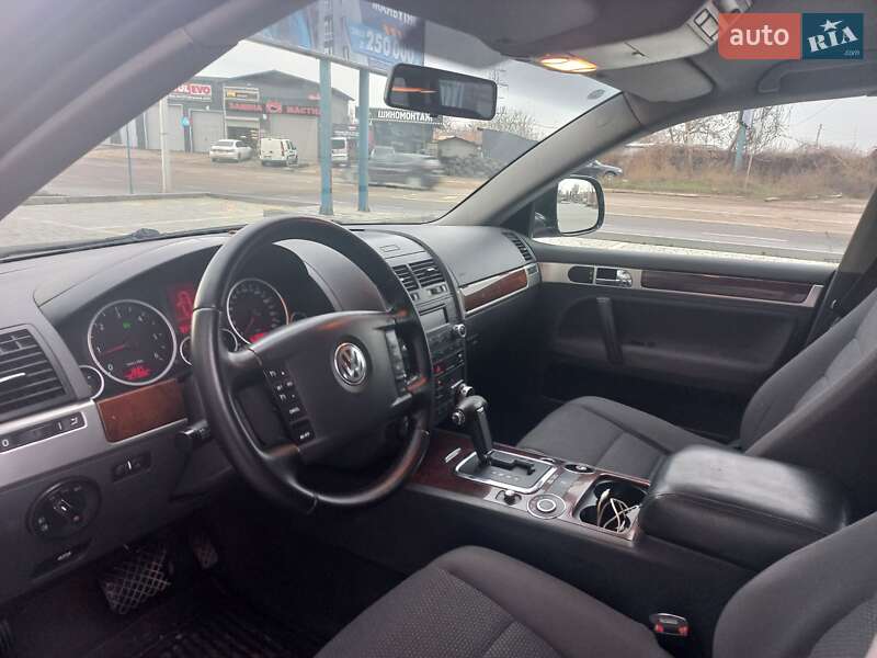 Позашляховик / Кросовер Volkswagen Touareg 2008 в Івано-Франківську