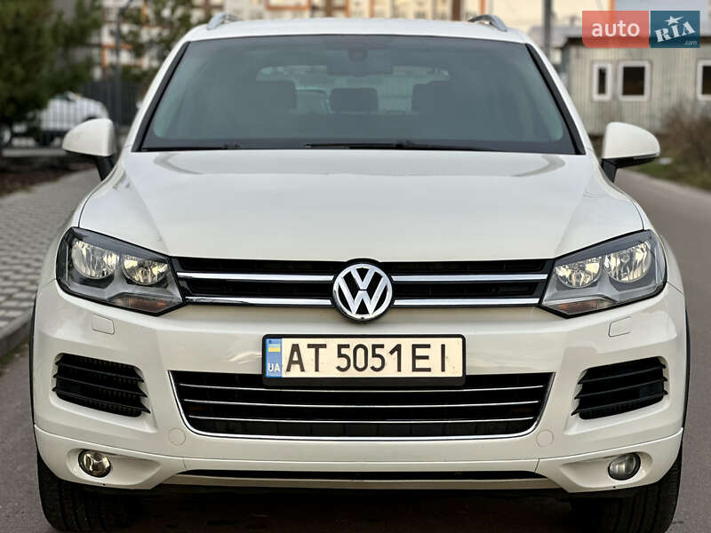 Внедорожник / Кроссовер Volkswagen Touareg 2010 в Киеве