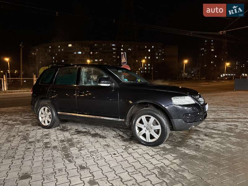 Позашляховик / Кросовер Volkswagen Touareg 2003 в Полтаві