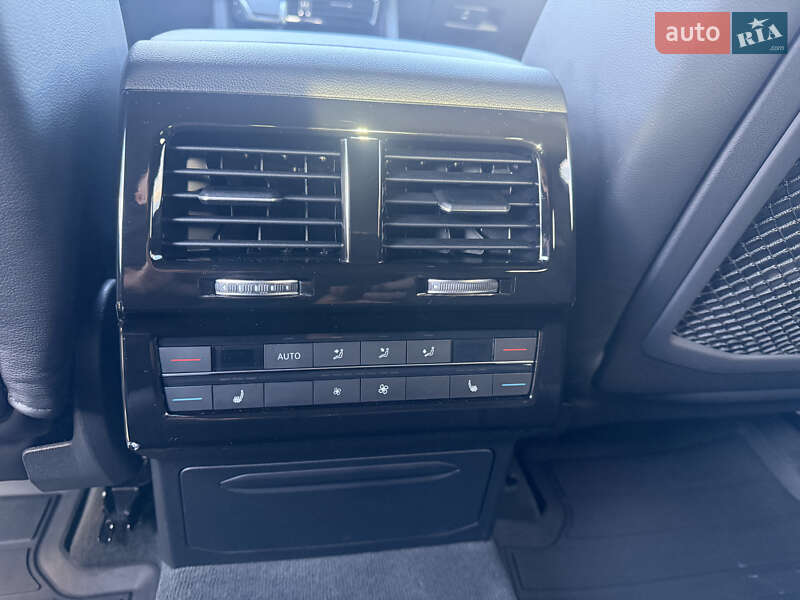 Внедорожник / Кроссовер Volkswagen Touareg 2023 в Житомире