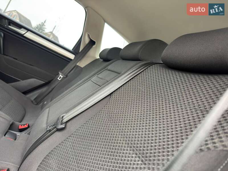 Внедорожник / Кроссовер Volkswagen Touareg 2012 в Ахтырке