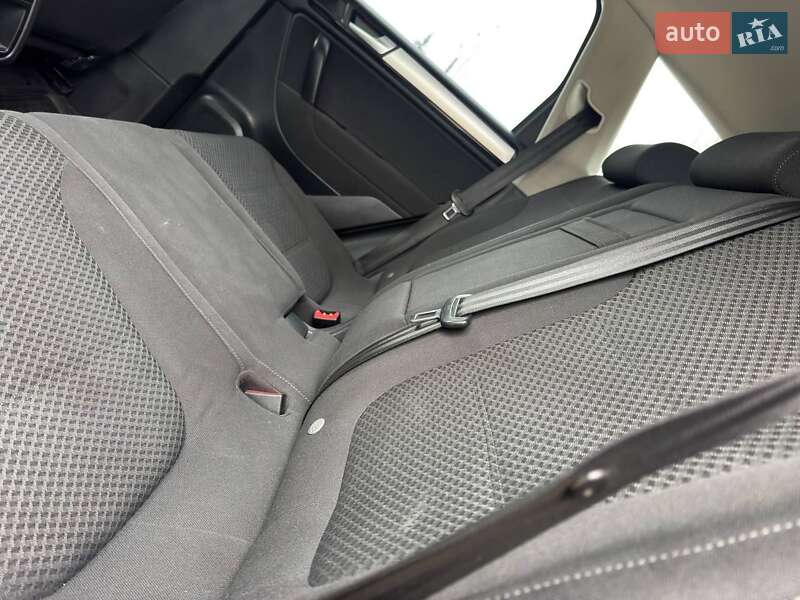 Внедорожник / Кроссовер Volkswagen Touareg 2012 в Ахтырке