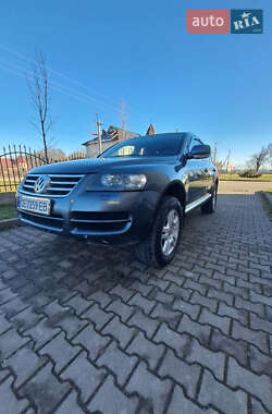 Позашляховик / Кросовер Volkswagen Touareg 2006 в Чернівцях