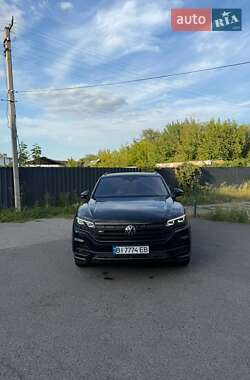 Позашляховик / Кросовер Volkswagen Touareg 2020 в Полтаві
