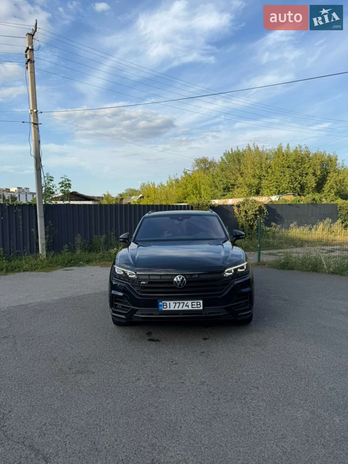 2020 Volkswagen Touareg - фото 1