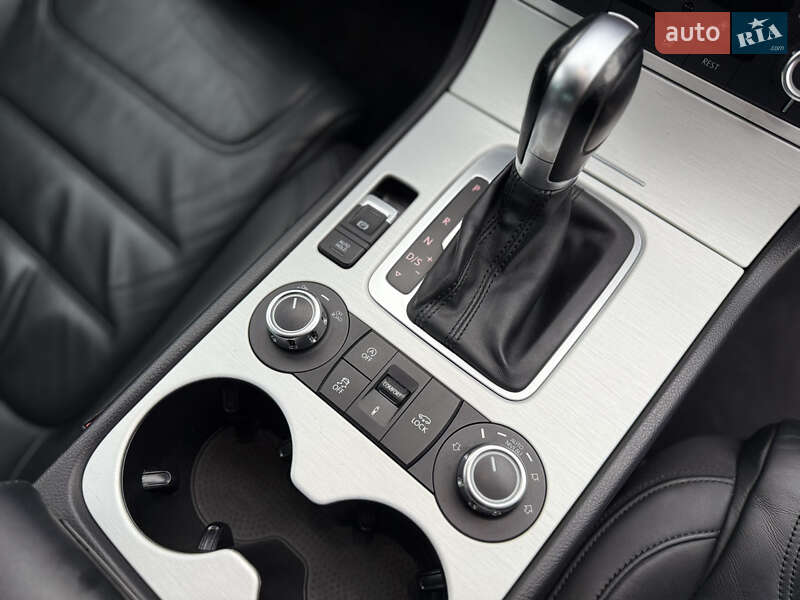 Позашляховик / Кросовер Volkswagen Touareg 2014 в Луцьку фото 30 Позашляховик / Кросовер Volkswagen Touareg 2014 в Луцьку
