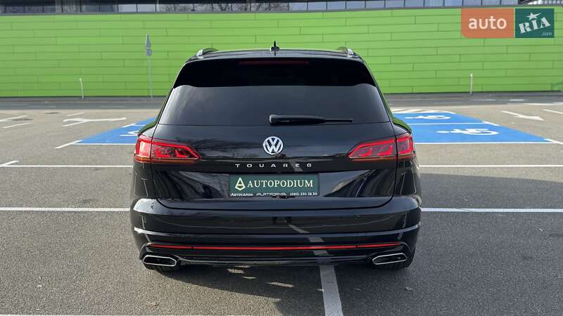 Внедорожник / Кроссовер Volkswagen Touareg 2019 в Киеве
