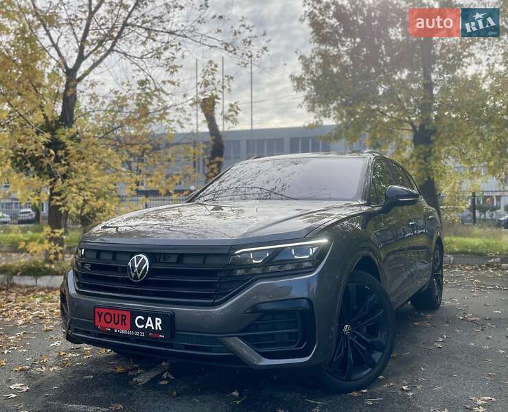 Внедорожник / Кроссовер Volkswagen Touareg 2022 в Киеве