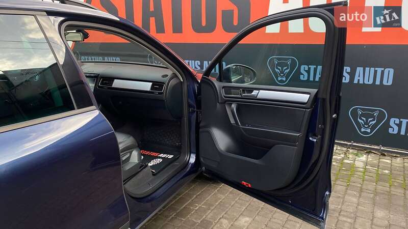 Внедорожник / Кроссовер Volkswagen Touareg 2013 в Виннице