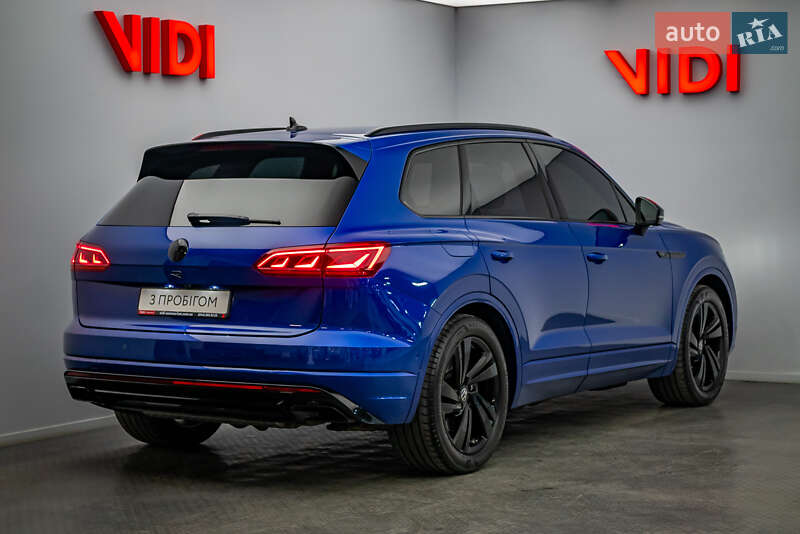 Позашляховик / Кросовер Volkswagen Touareg 2022 в Києві
