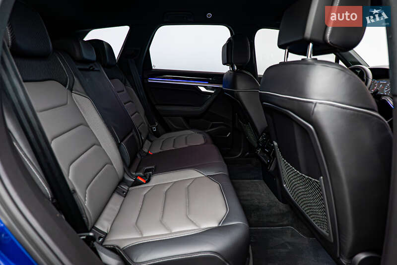 Позашляховик / Кросовер Volkswagen Touareg 2022 в Києві