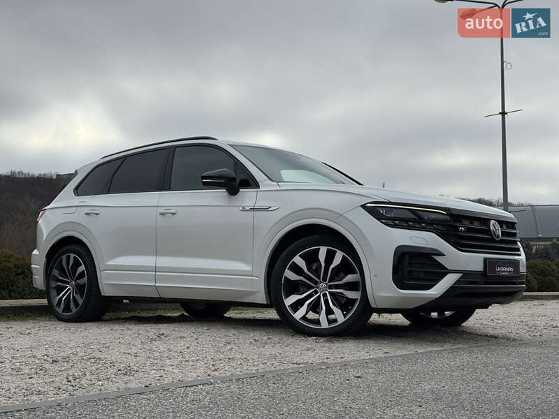 Внедорожник / Кроссовер Volkswagen Touareg 2018 в Днепре