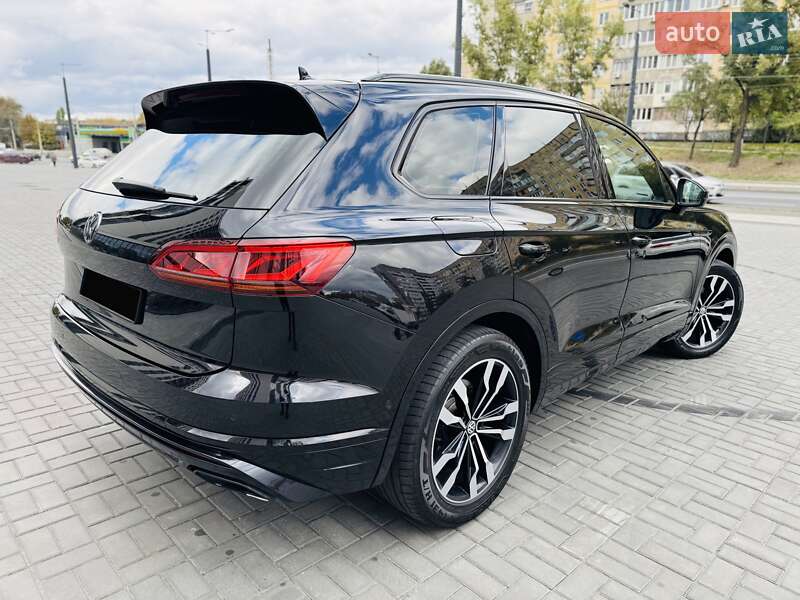 Внедорожник / Кроссовер Volkswagen Touareg 2018 в Днепре фото 22 Внедорожник / Кроссовер Volkswagen Touareg 2018 в Днепре