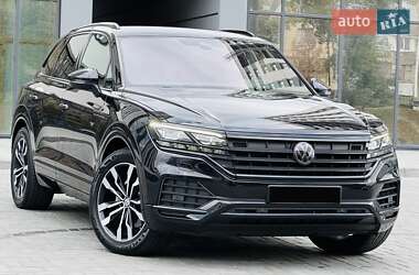 Внедорожник / Кроссовер Volkswagen Touareg 2018 в Днепре