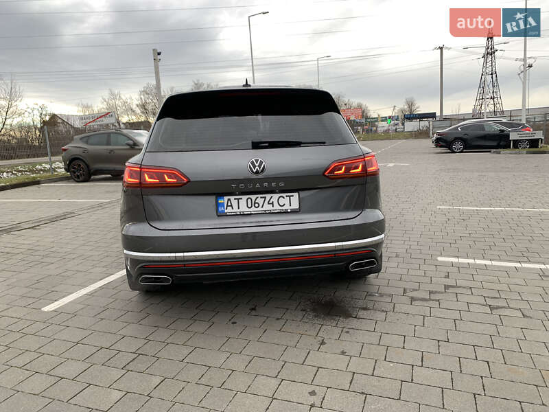Позашляховик / Кросовер Volkswagen Touareg 2021 в Івано-Франківську